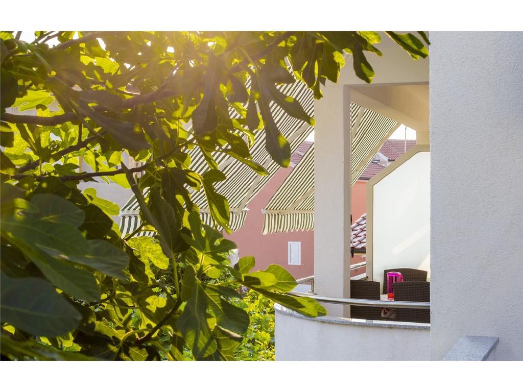 Charming Seaside Apartments Noa & Jakov, Zaboric Sibenik Room photo