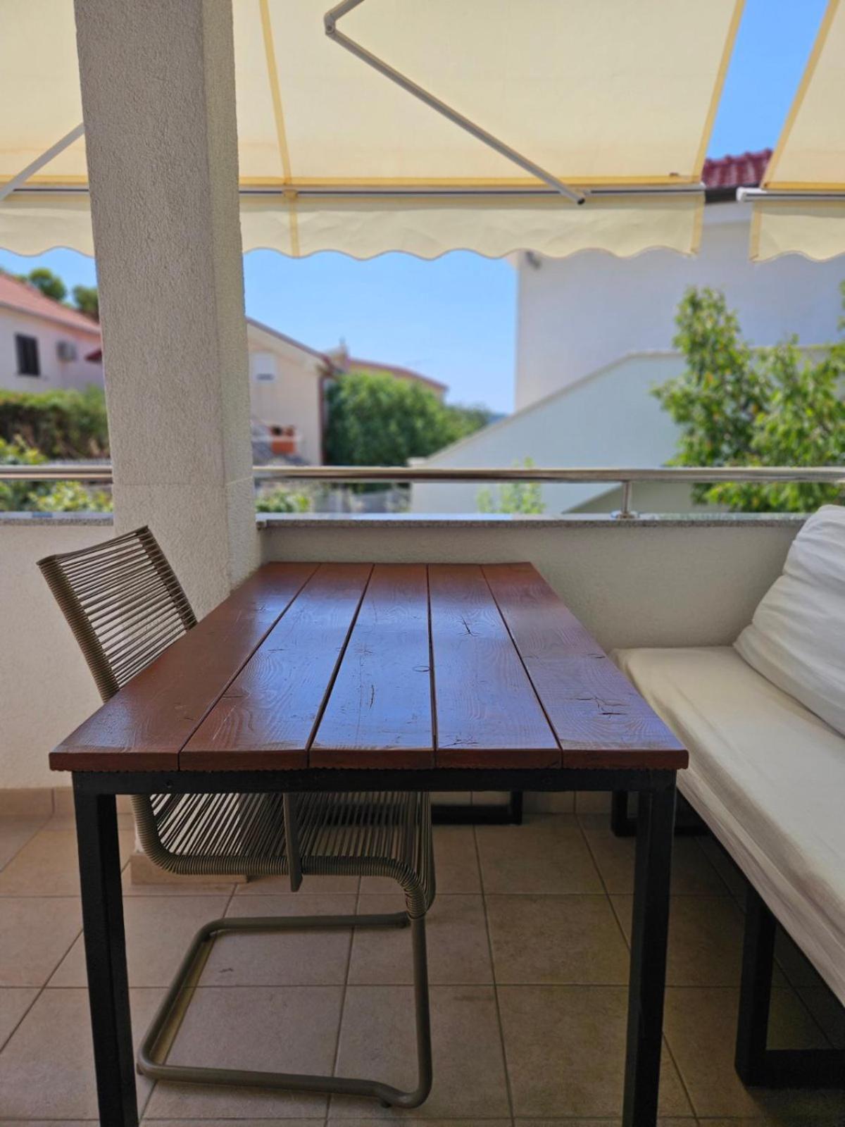 Charming Seaside Apartments Noa & Jakov, Zaboric Sibenik Exterior photo
