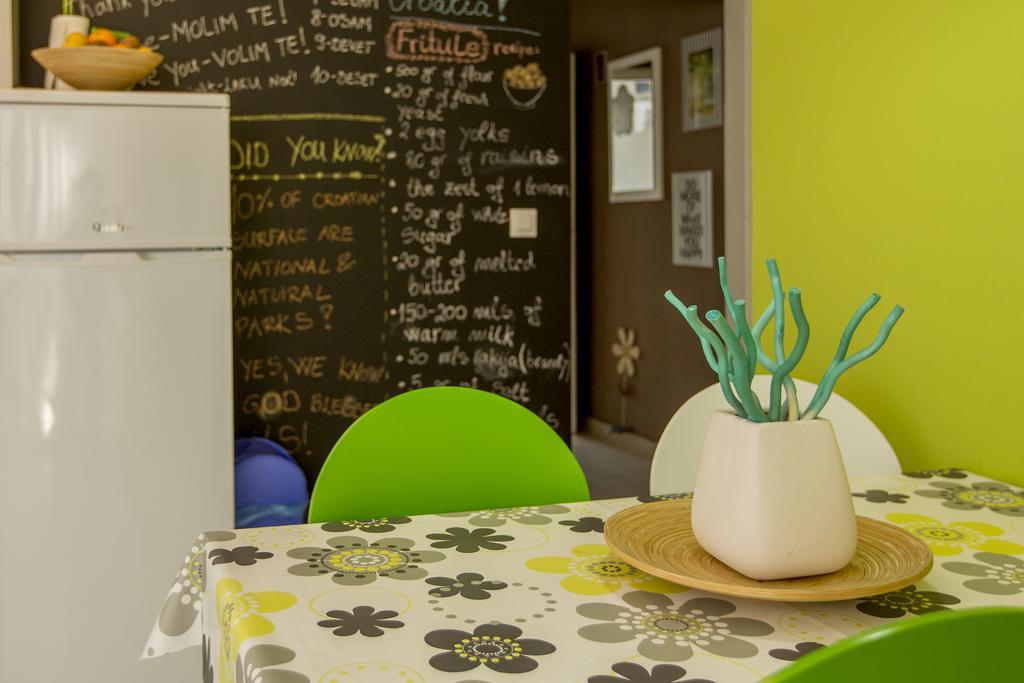 Charming Seaside Apartments Noa & Jakov, Zaboric Sibenik Exterior photo